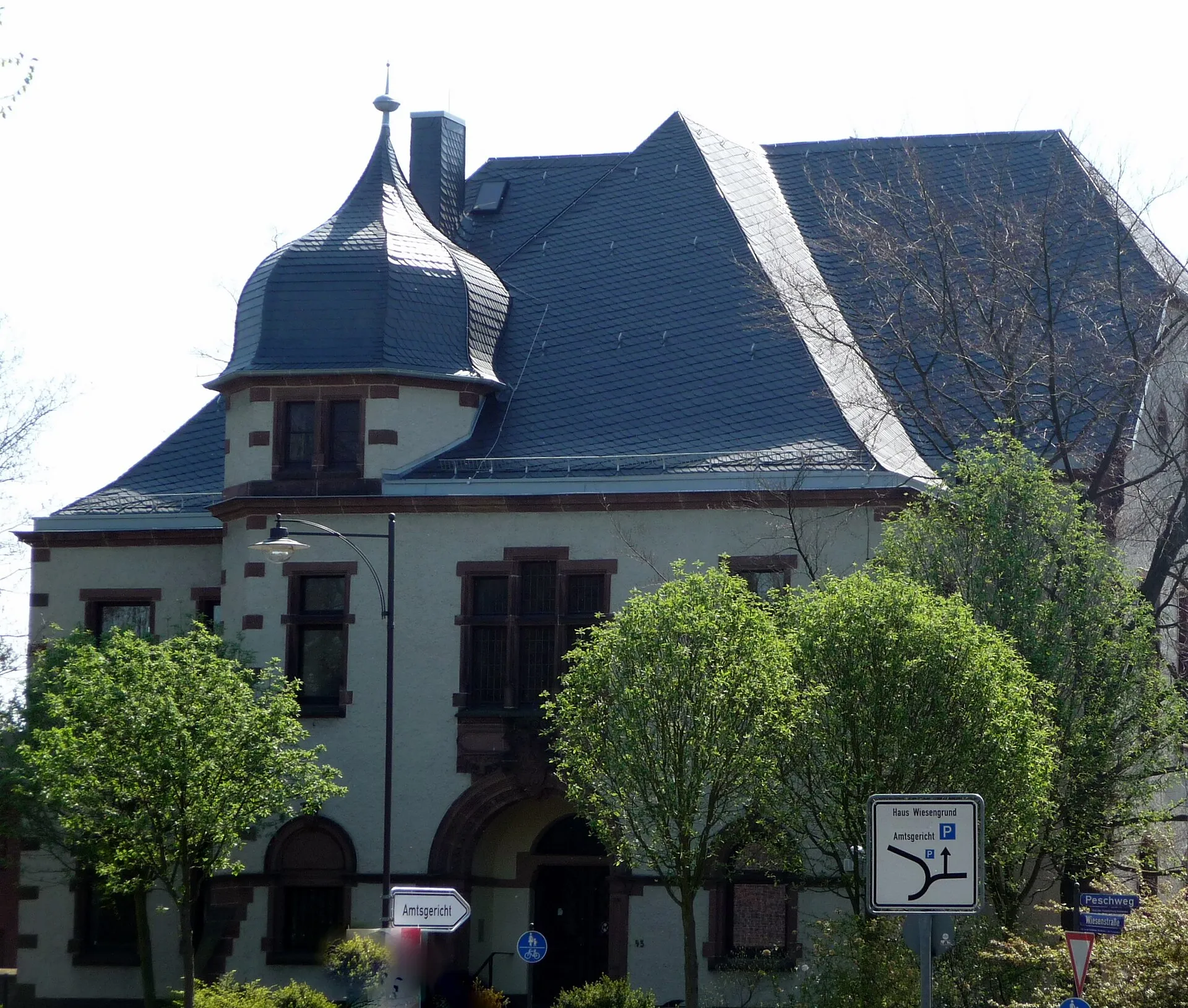 Bauwerke & Institutionen
